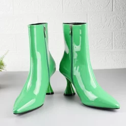 WMNS Pedestal Mid-High Heel Boots - Pointed Toes And Zipper