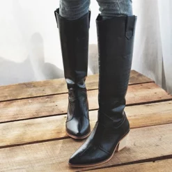 WMNS Pointed Toe High Boots - Mid Heel And Straps