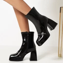 WMNS Rivet Strap Accent Zipper Platform Boots - High Chunky Heel 10 WMNS Rivet Strap Accent Zipper Platform Boots - High Chunky Heel -SHOE TALK SELECTION 3 20