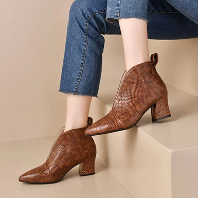 WMNS Slip-On Pointed Toe Reptile Leather Mid-High Heel Boots 6 WMNS Slip-On Pointed Toe Reptile Leather Mid-High Heel Boots - Image 4
