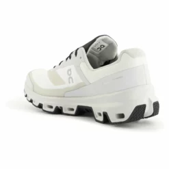 On - Cloudventure Waterproof - Trail Running Shoes -SHOE TALK SELECTION on cloudventure waterproof trail running shoes detail 5